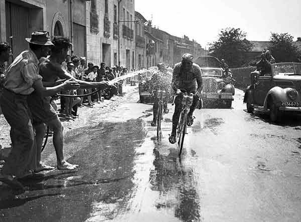 Le Tour: Dans la chaleur